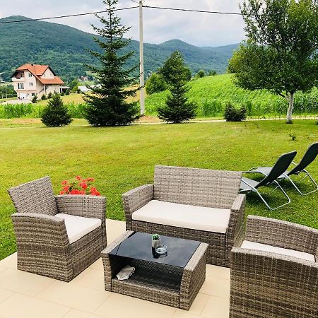 Apartment Golden Fields Smoljanac Exterior foto