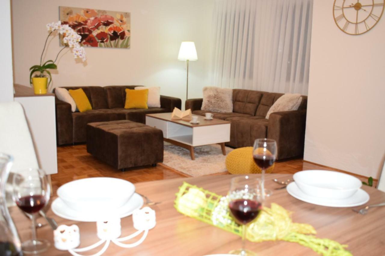 Apartment Golden Fields Smoljanac Exterior foto