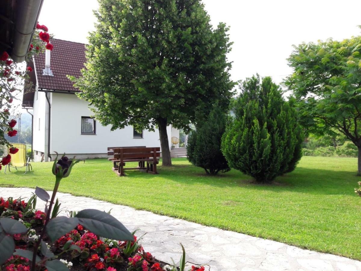 Apartment Golden Fields Smoljanac Exterior foto